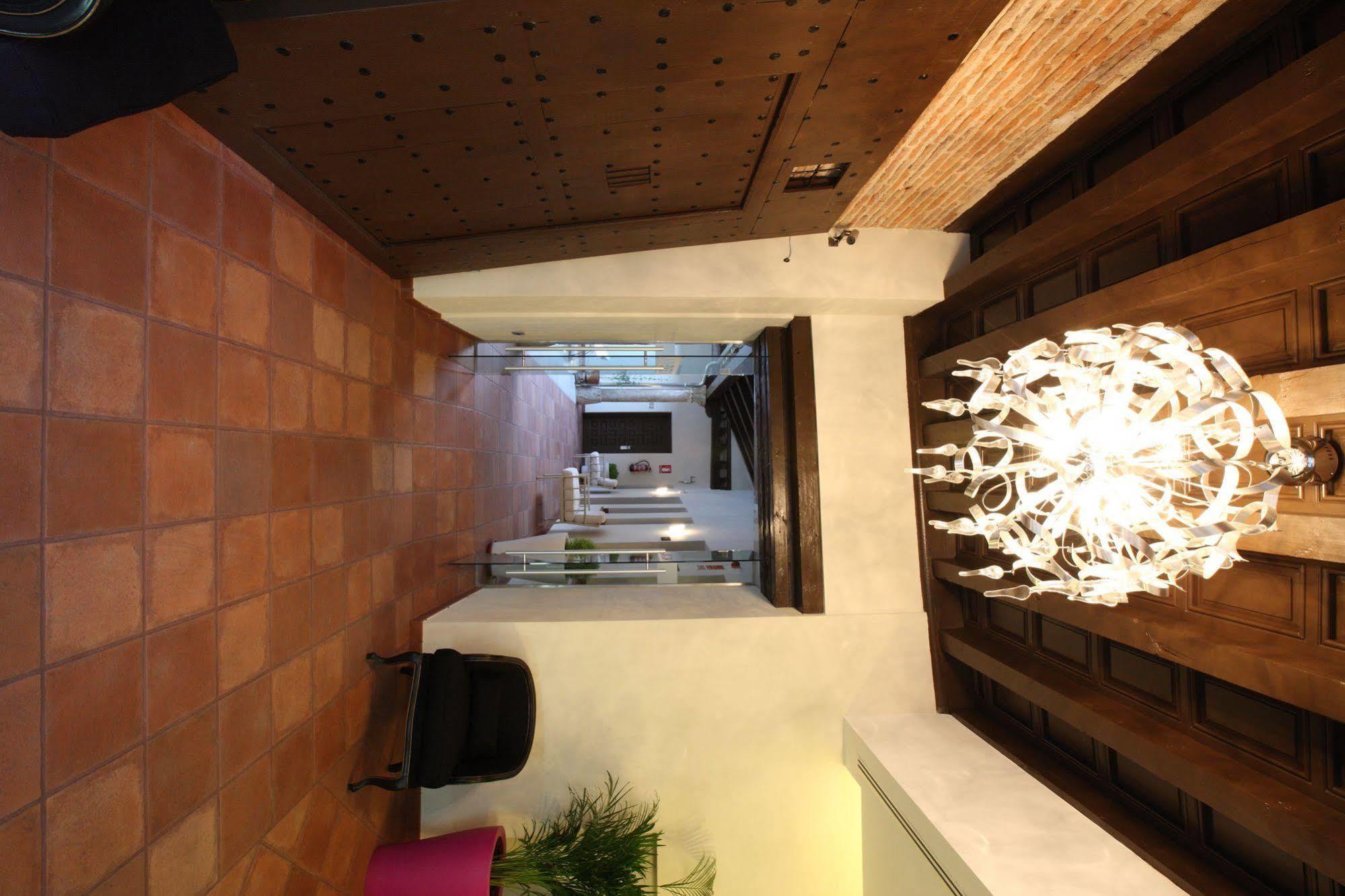 Evenia Alcalá Boutique Hotel Alcalá de Henares Exterior foto